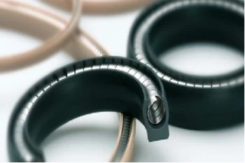 PTFE con sello energizado con resorte de carbono duro